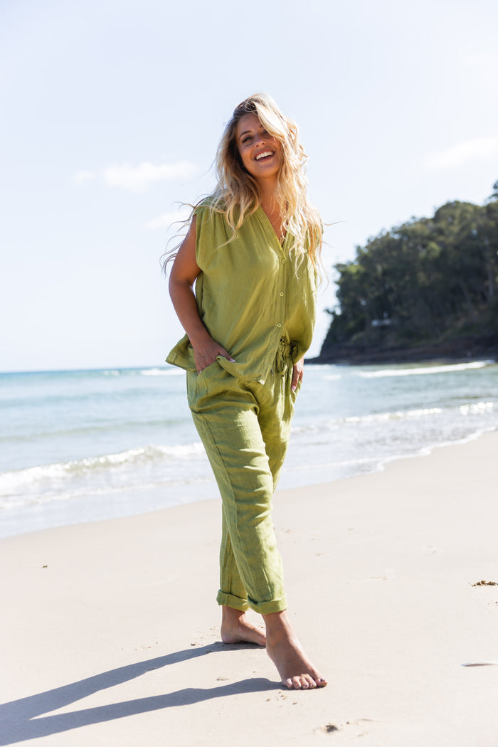 Elena Linen Pants in Olive – elastic drawstring waist